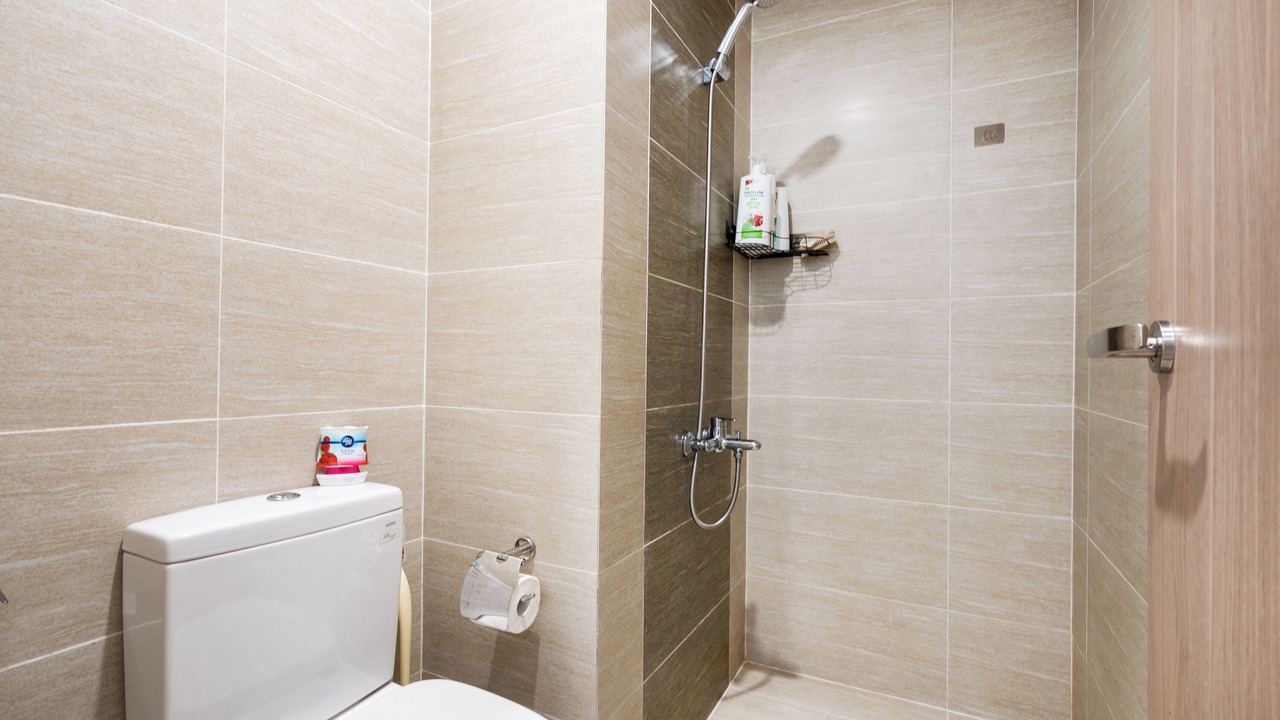 Photo of Bathroom in District 9