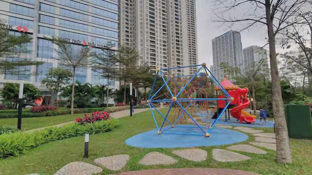 Photo of Outdoor in Trung Hoa Nhan Chinh