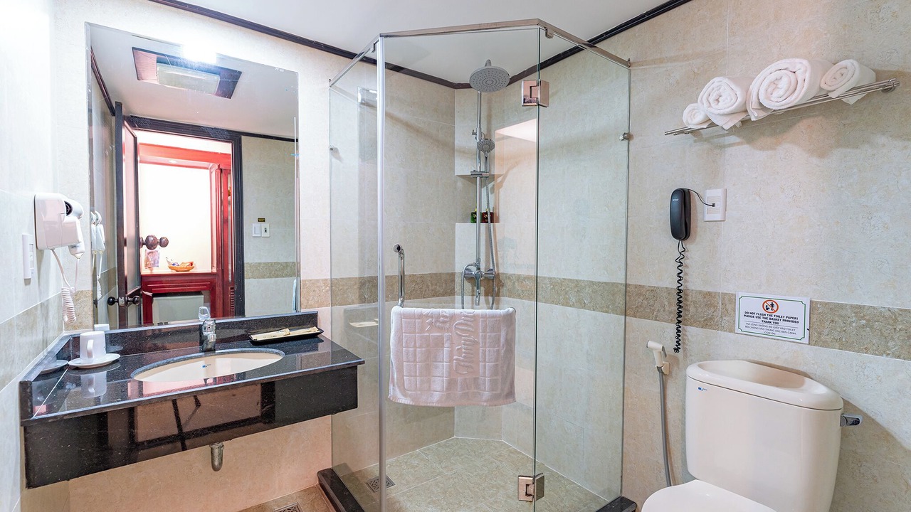 Photo of Bathroom in Cam Pho
