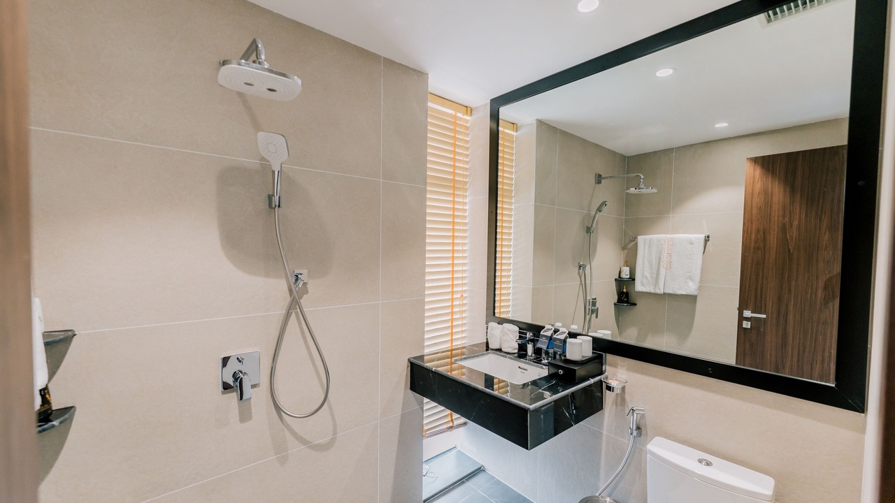 Photo of Bathroom in Long Beach
