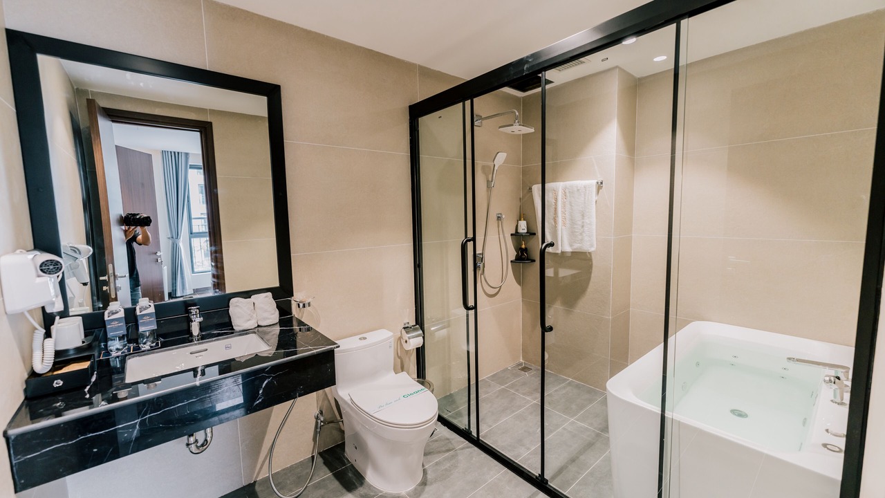 Photo of Bathroom in Long Beach
