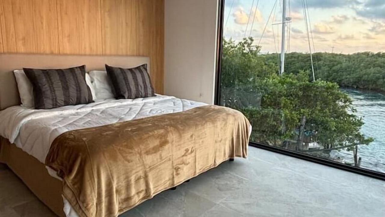 Photo of Bedroom in Salinas