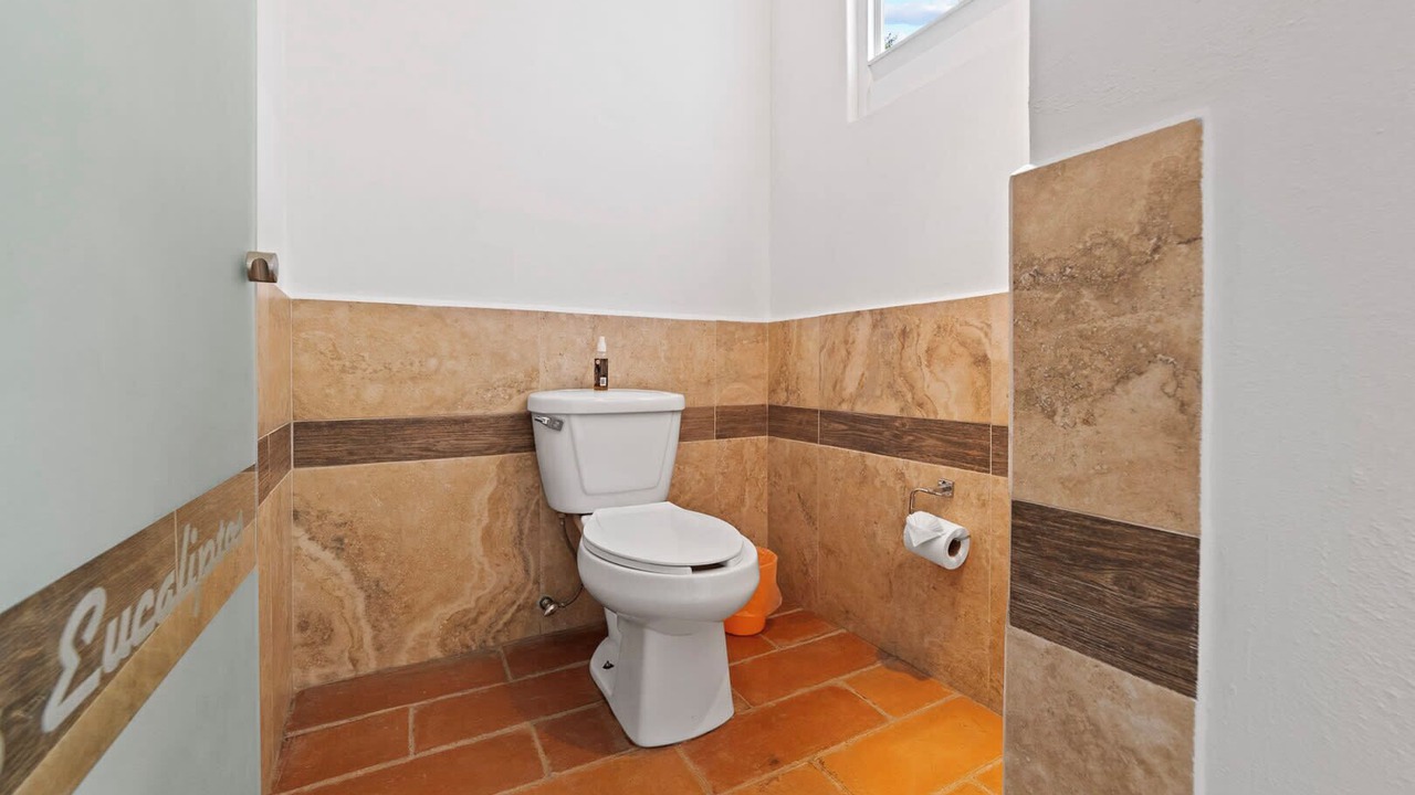 Photo of Bathroom in Macheros