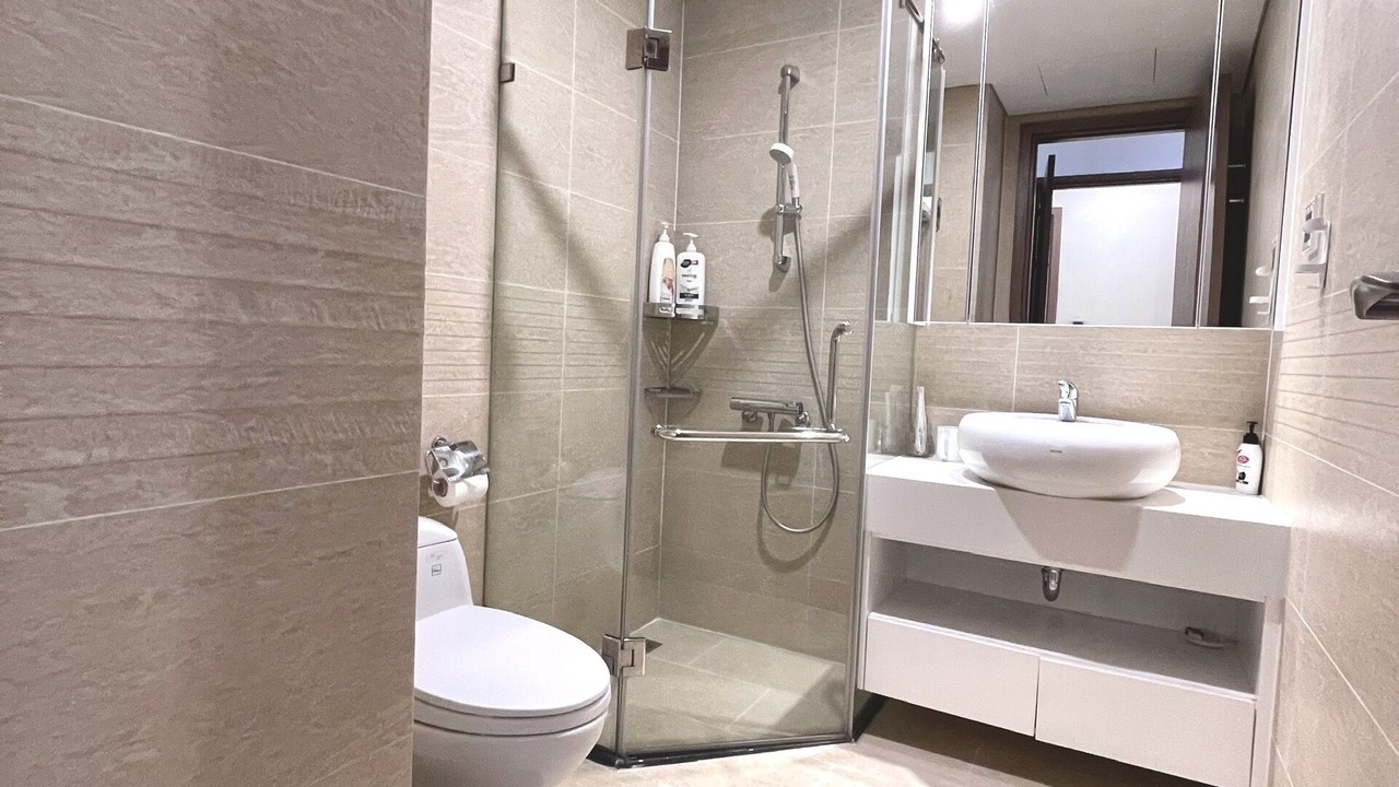 Photo of Bathroom in Tu Liem