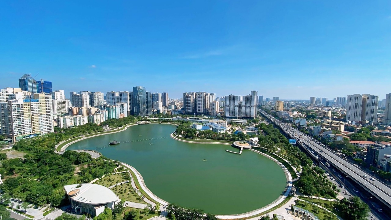 Photo of Outdoor in Trung Hoa Nhan Chinh