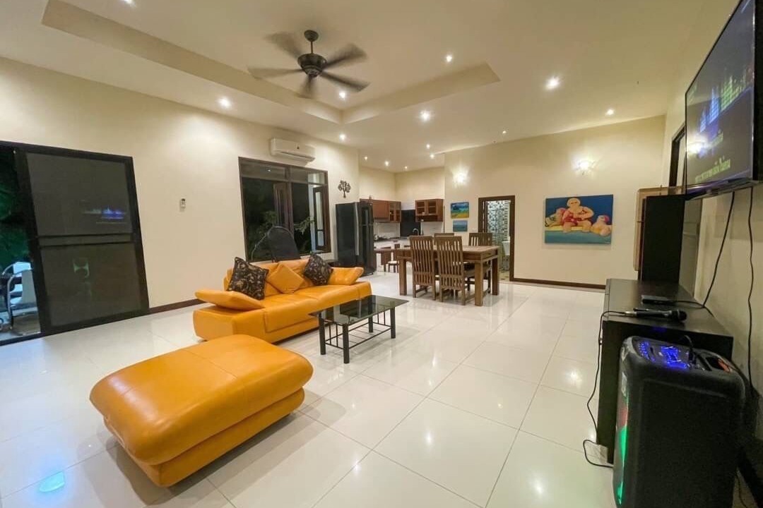 Photo of Livingroom in Bang Sare