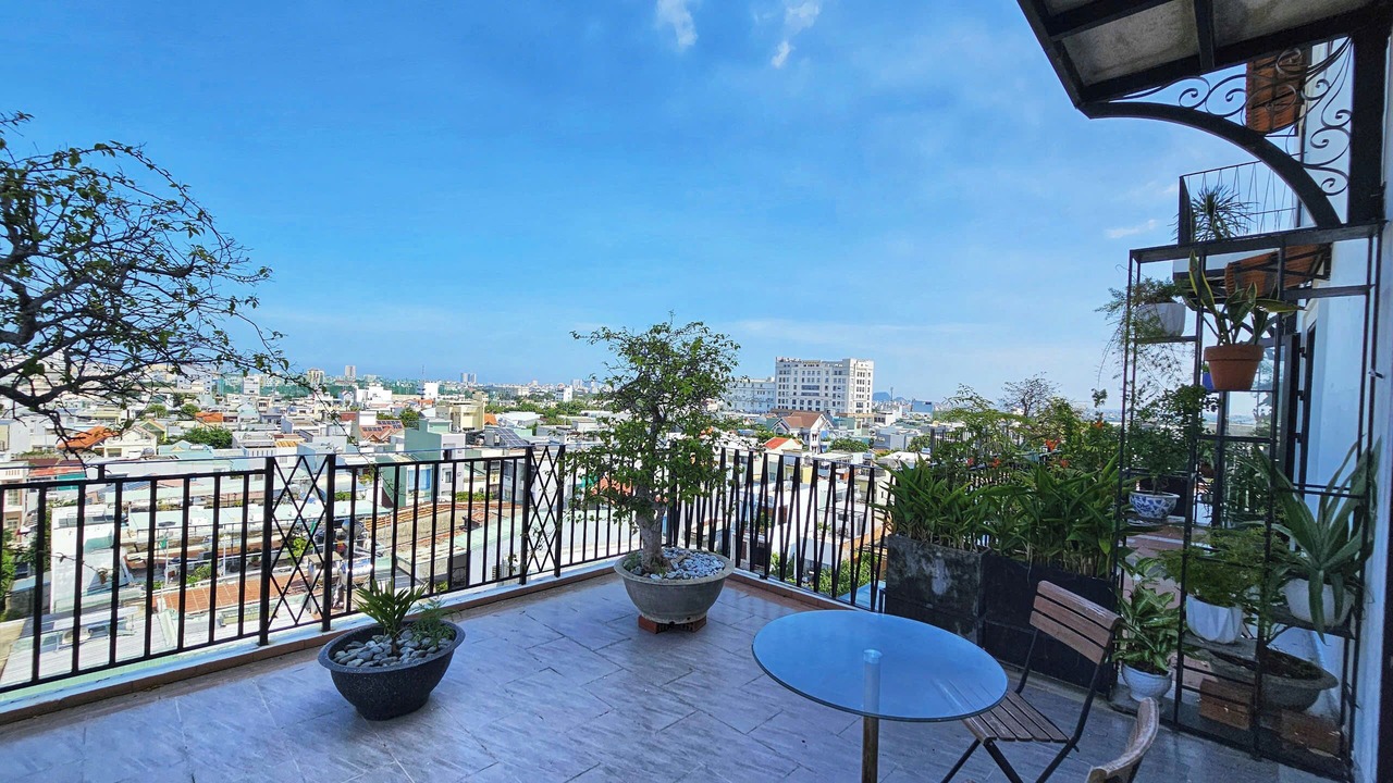 Photo of Patio Balcony in Cam Le