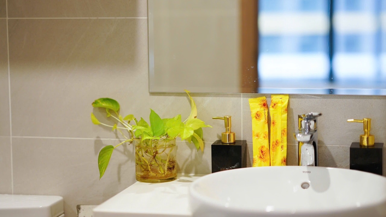 Photo of Bathroom in District 9