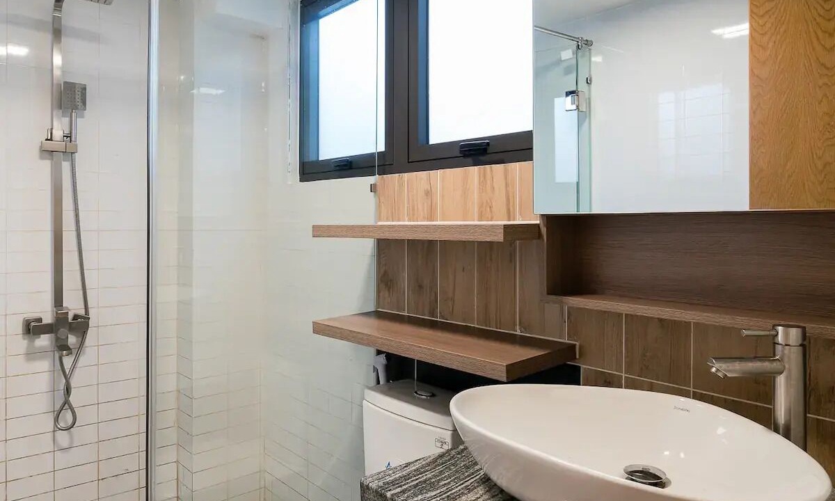 Photo of Bathroom in Ong Lang