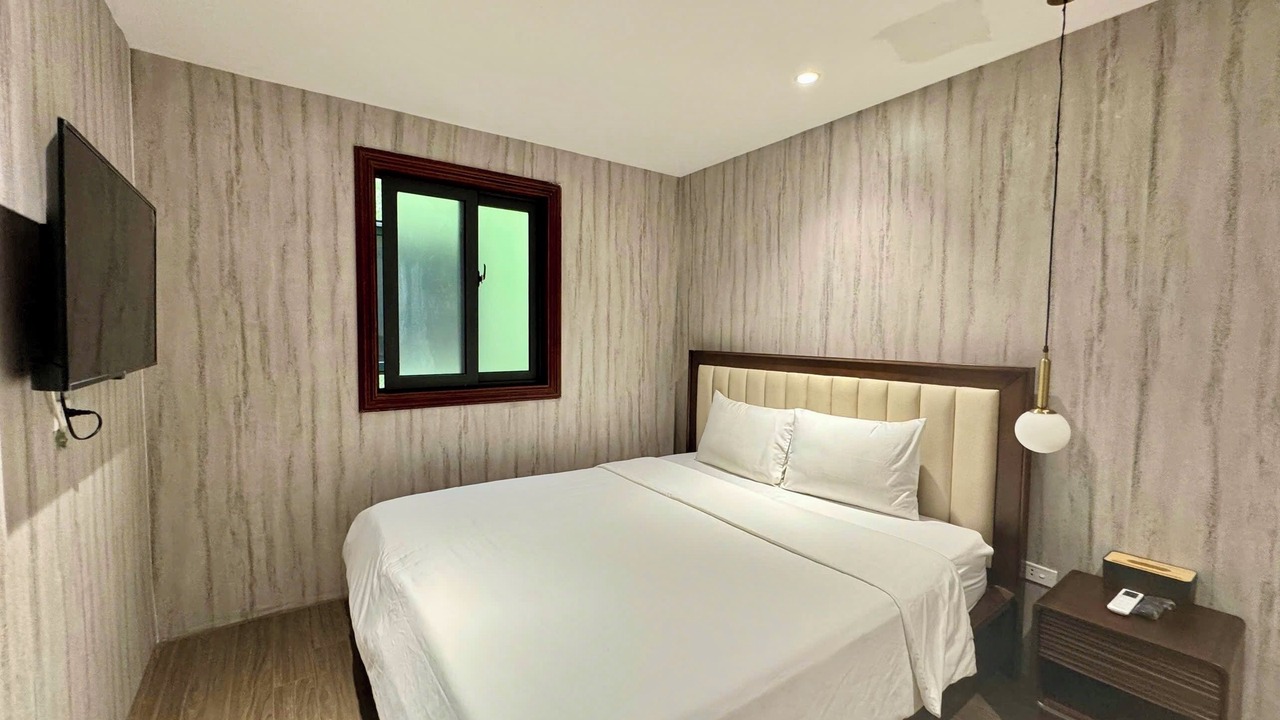 Photo of Bedroom in Tay Ho