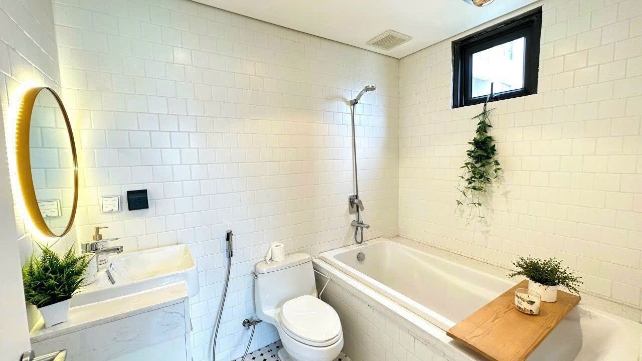 Photo of Bathroom in Trung Hoa Nhan Chinh