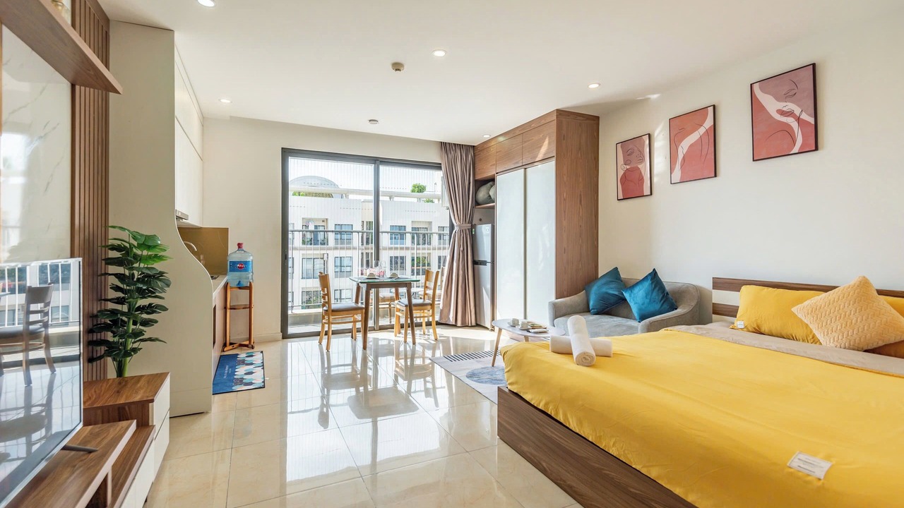 Photo of Bedroom in Trung Hoa Nhan Chinh
