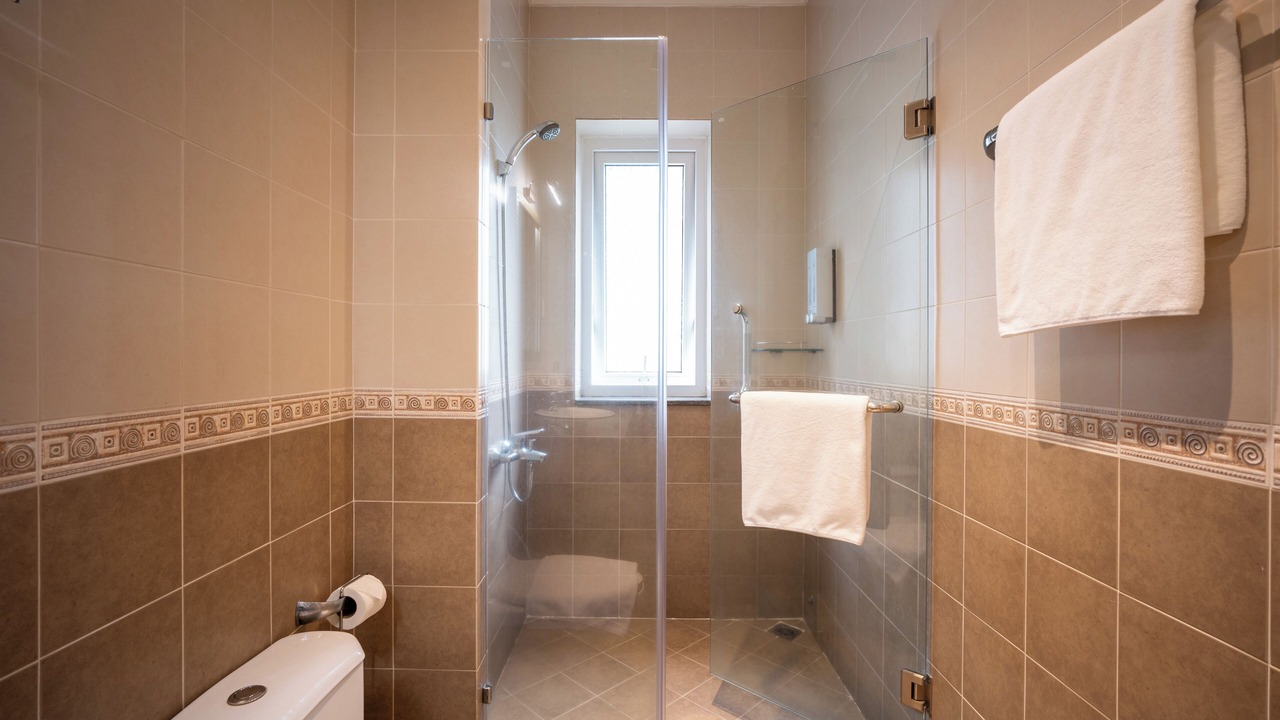 Photo of Bathroom in Phuong 6