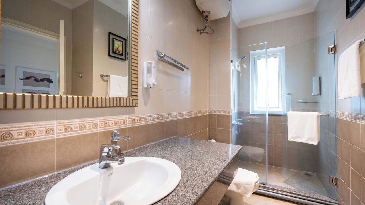 Photo of Bathroom in Phuong 6