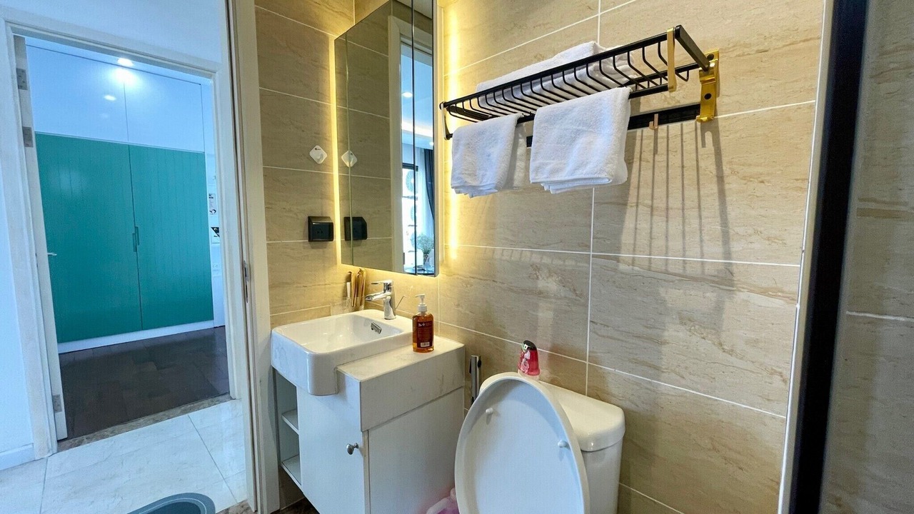 Photo of Bathroom in Trung Hoa Nhan Chinh