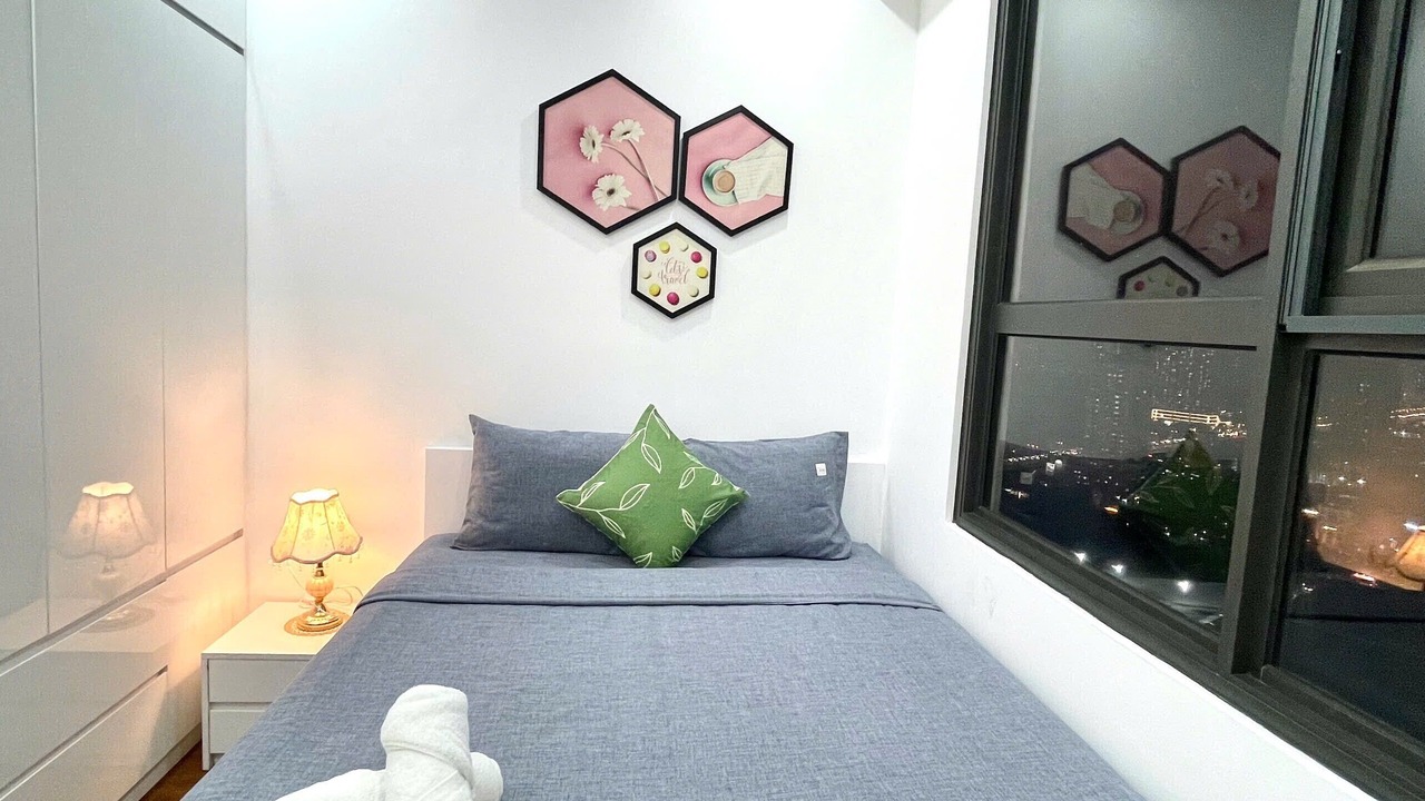 Photo of Bedroom in Trung Hoa Nhan Chinh