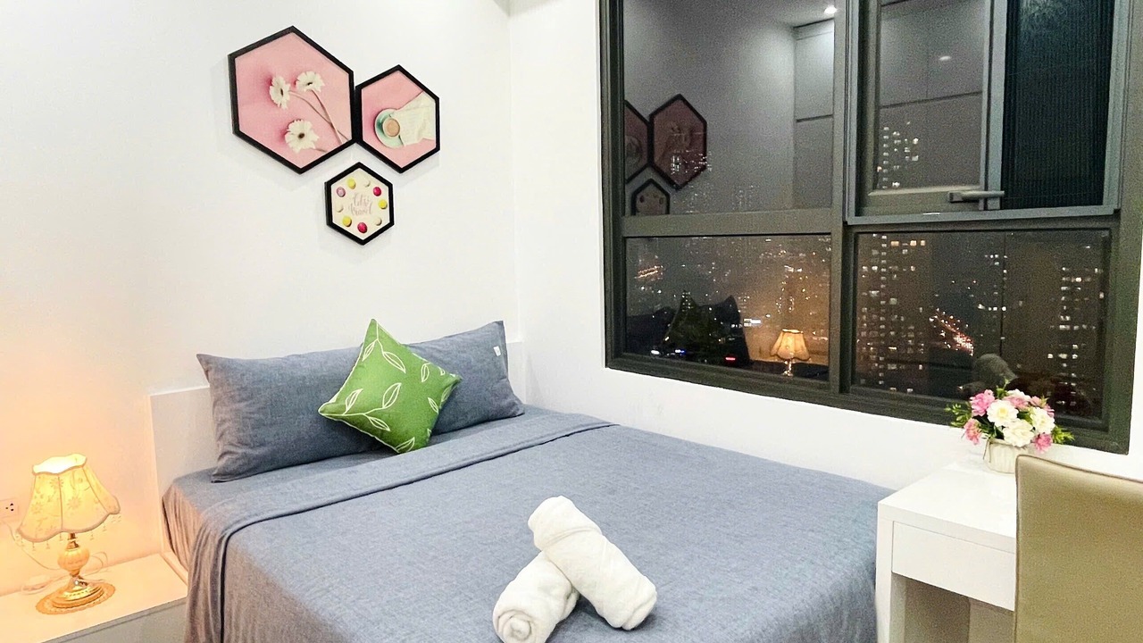 Photo of Bedroom in Trung Hoa Nhan Chinh