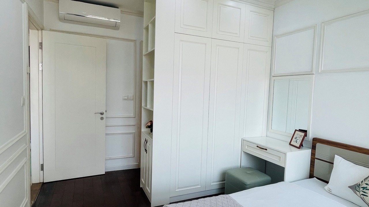 Photo of Bedroom in Trung Hoa Nhan Chinh
