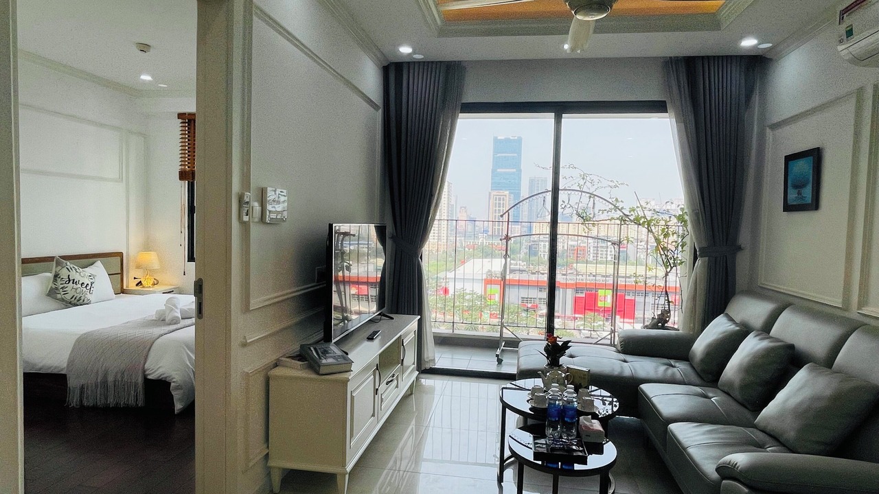 Photo of Bedroom in Trung Hoa Nhan Chinh