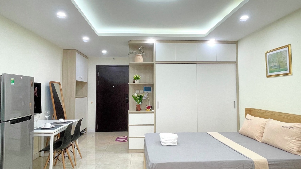Photo of Bedroom in Trung Hoa Nhan Chinh