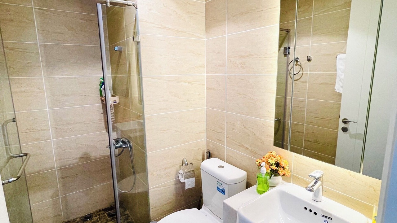 Photo of Bathroom in Trung Hoa Nhan Chinh