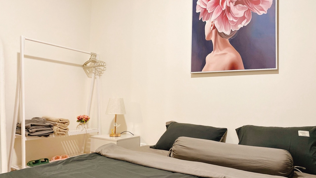 Photo of Bedroom in District 9