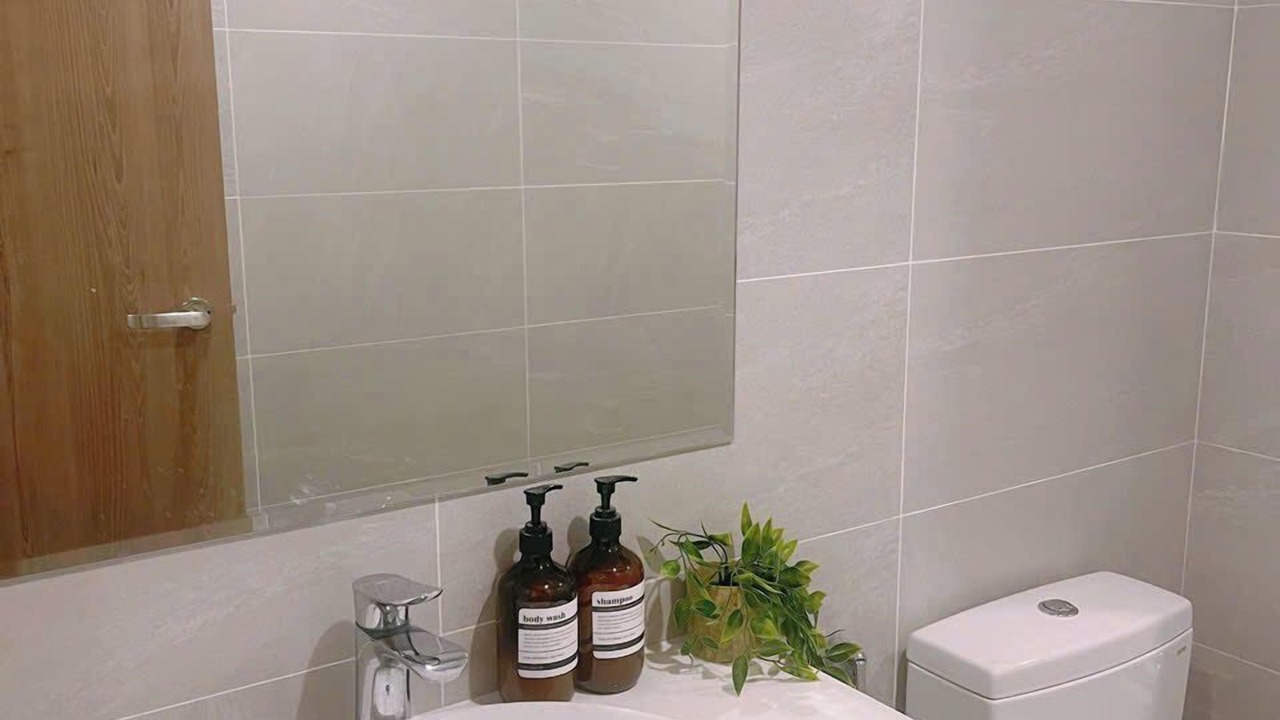 Photo of Bathroom in District 9