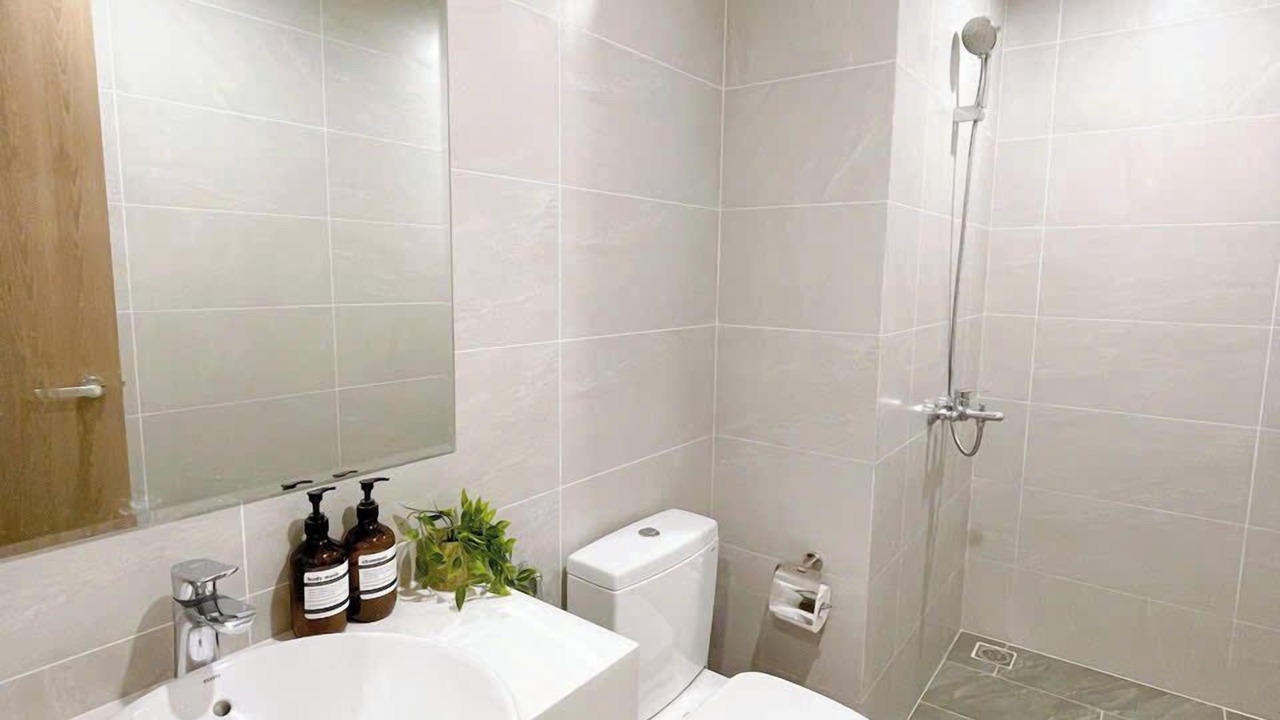 Photo of Bathroom in District 9
