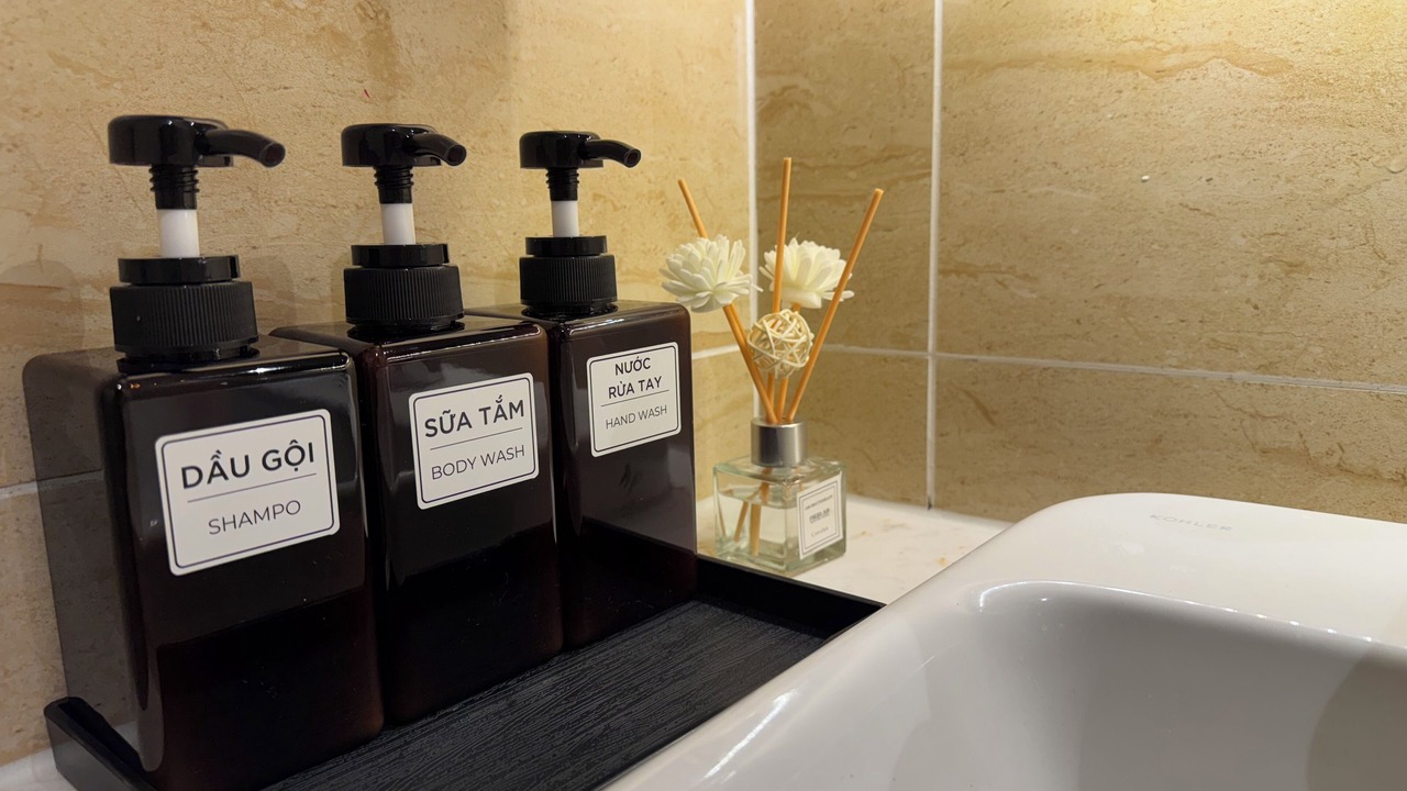 Photo of Bathroom in Trung Hoa Nhan Chinh