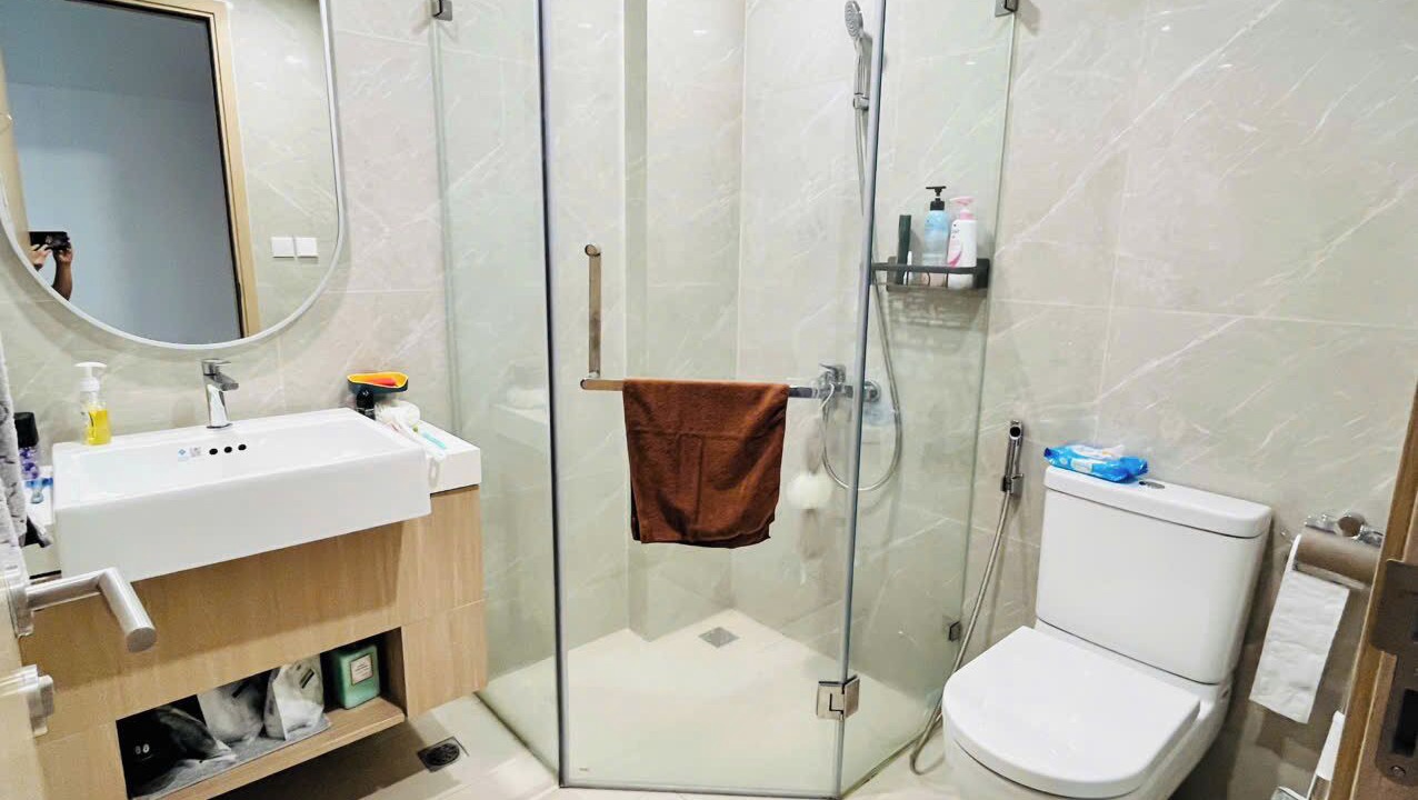 Photo of Bathroom in District 9