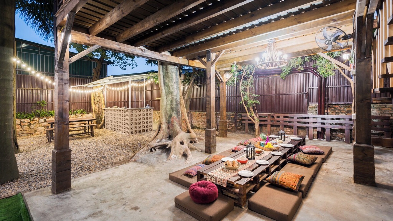 Photo of Outdoor in Nhat Tan