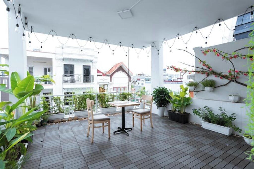 Photo of Outdoor in Le Chan