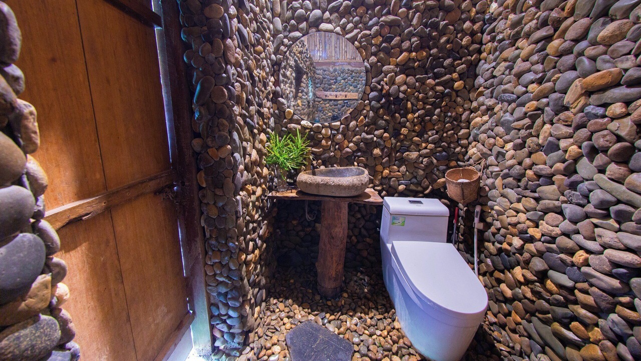 Photo of Bathroom in Pu Long Nature Reserve