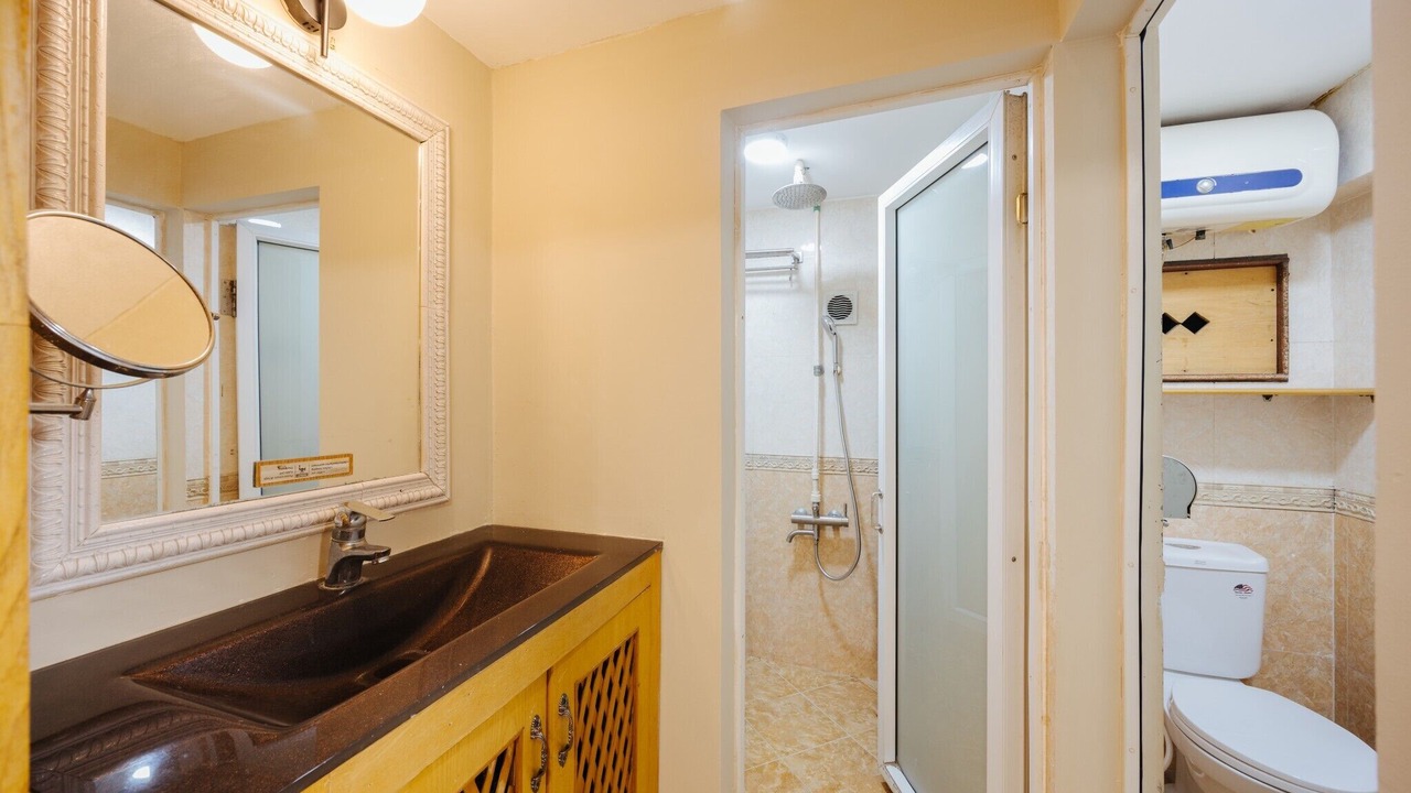 Photo of Bathroom in Hang Bai