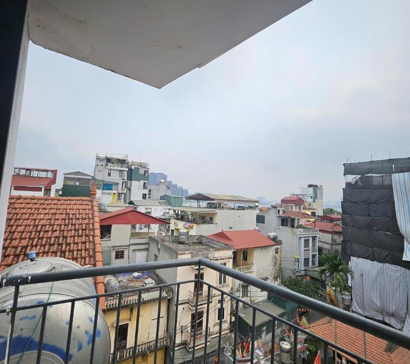 Photo of Others in Nhat Tan