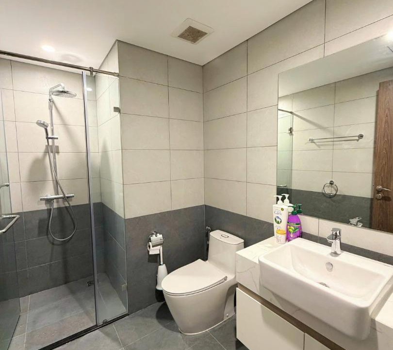 Photo of Bathroom in District 9