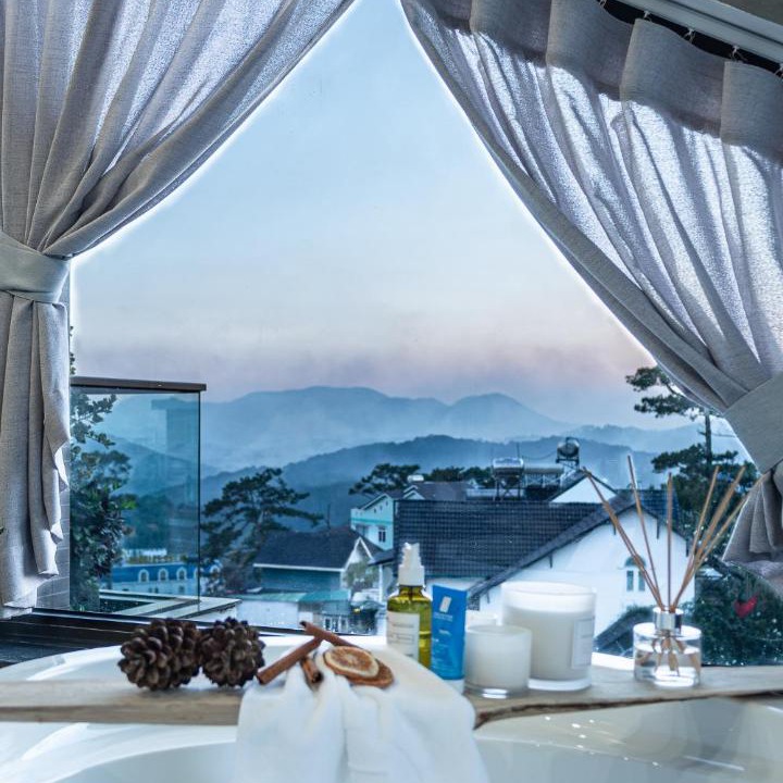Photo of Bathroom in Phuong 10