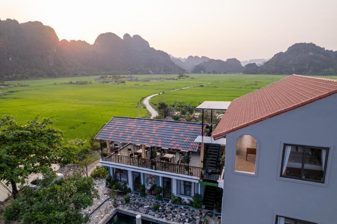 Photo of Others in Hoa Lu