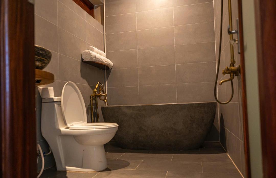 Photo of Bathroom in Lang Co