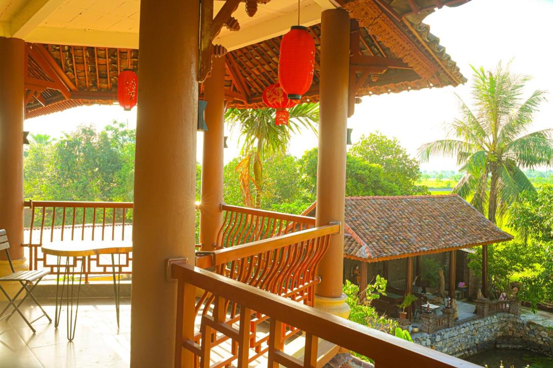 Photo of Others in Hoa Lu