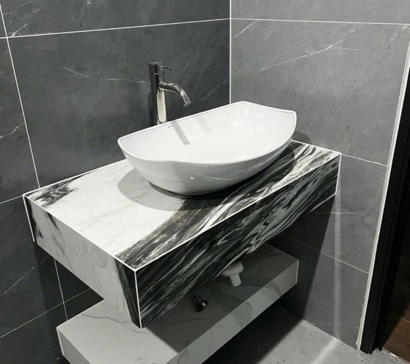 Photo of Bathroom in District 6