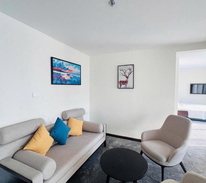 Photo of Livingroom in Hon Gai