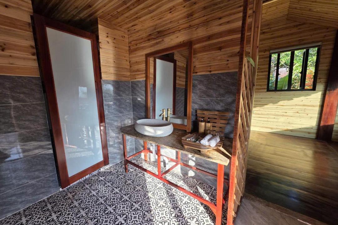 Photo of Bathroom in Ha Long