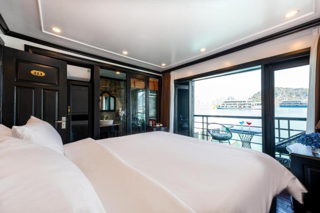 Photo of Bedroom in Cat Ba