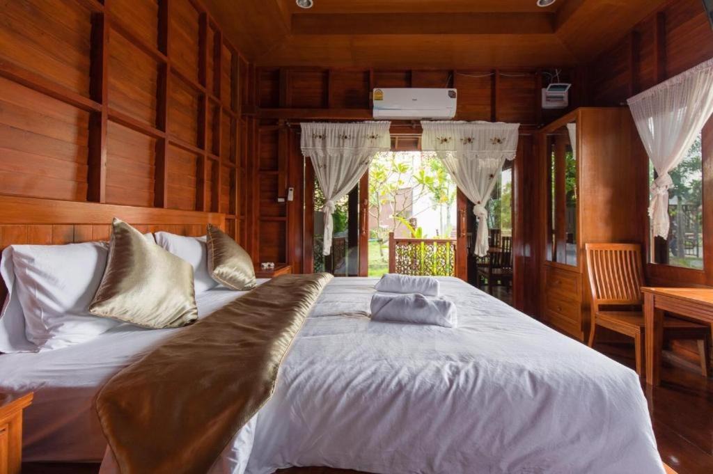 Photo of Bedroom in Pong