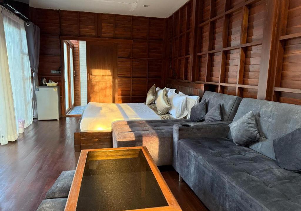 Photo of Livingroom in Pong