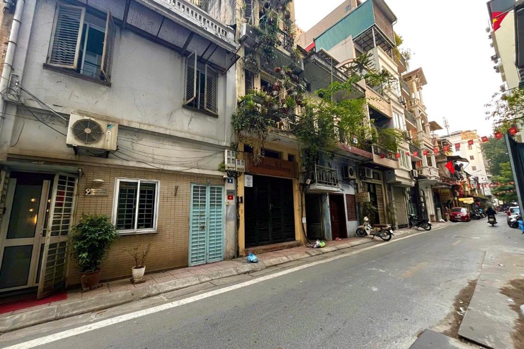 Photo of Buildings in Ba Dinh
