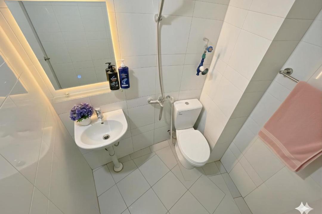 Photo of Bathroom in Trung Hoa Nhan Chinh