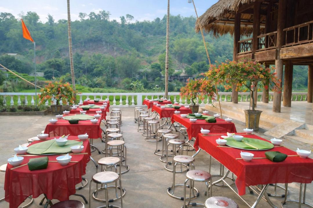 Photo of Others in Cao Phong