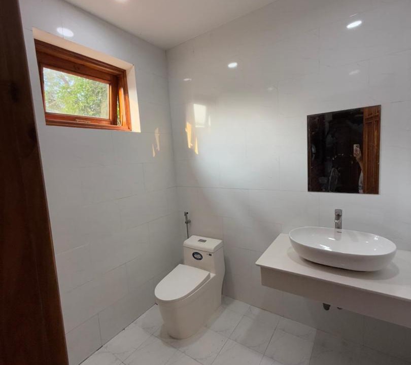 Photo of Bathroom in Cua Lap